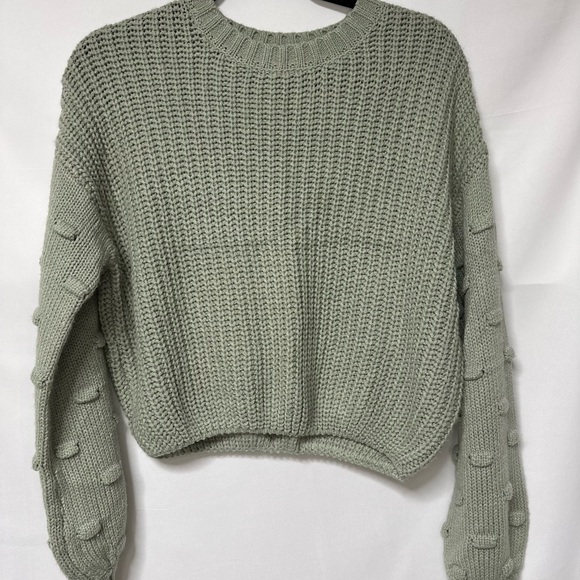 MOON & MADISON SWEATER ✨ - Picture 4 of 8